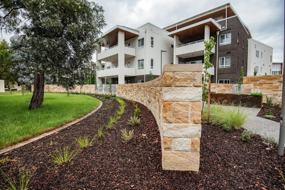 Sandstone Garden Edging, Wall Capping & Pool Coping Supplies